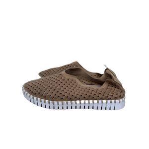 Isle Jacobsen Hornbaek Tulip Sneakers Slip On Shoes tan Perforated Size 37/6.5